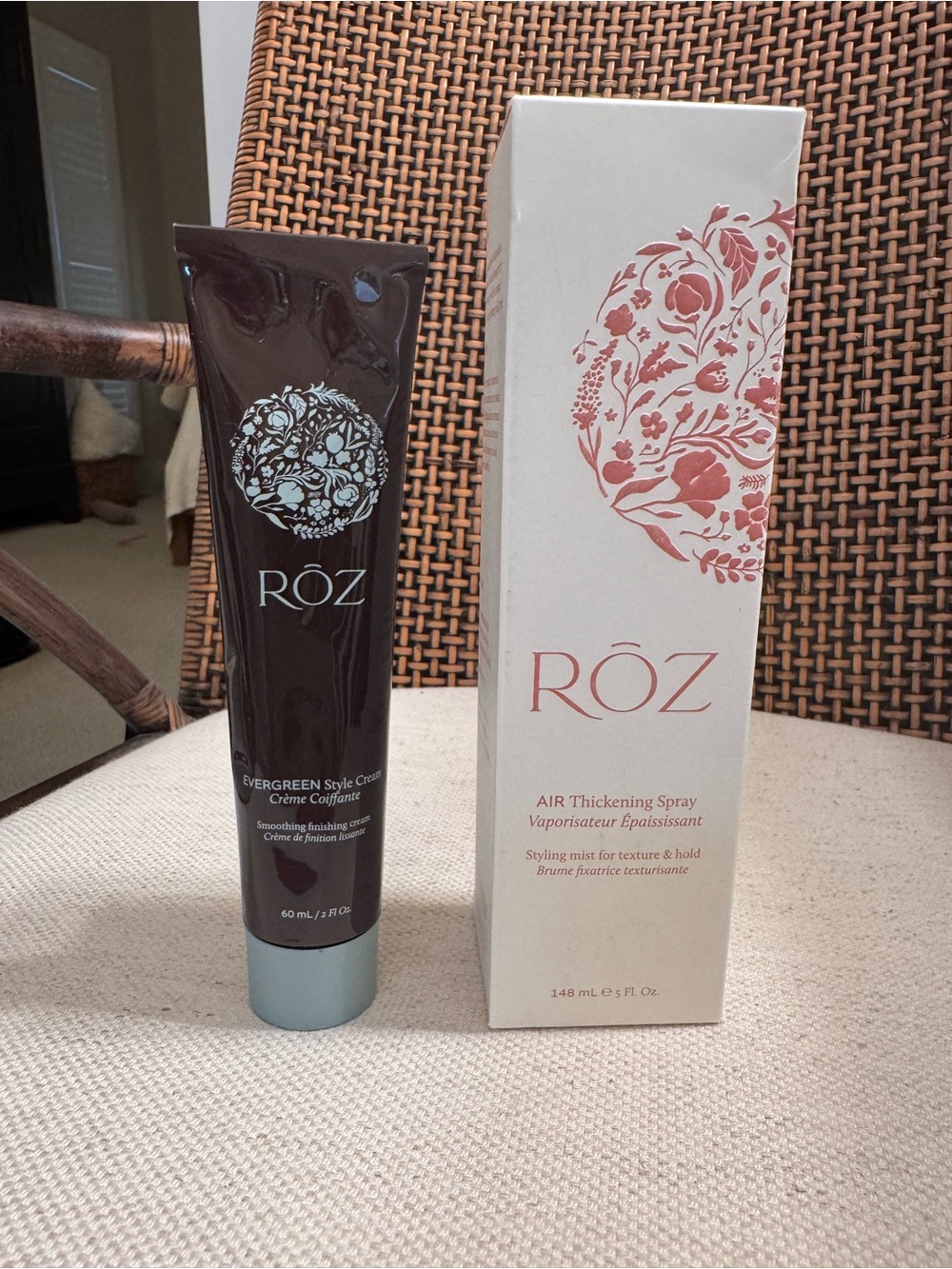 Roz Evergreen Style Cream Conditioner and Air Styling Spray— Brown Tube